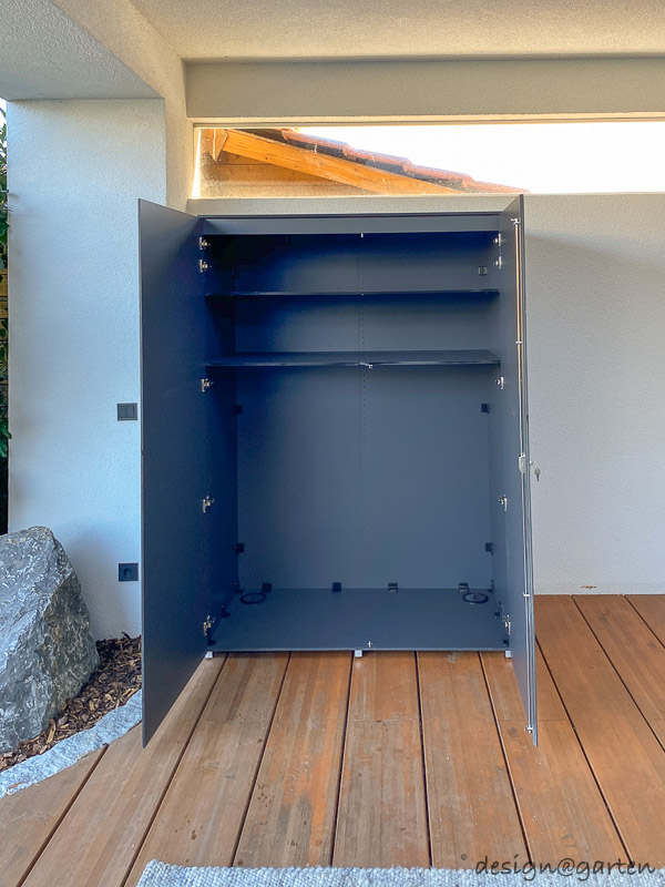 Armoire haute sur mesure avec système de montage simple 1