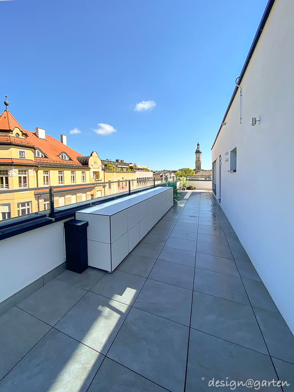 Un espace de rangement élégant : 6,40 mètres d'esthétique fonctionnelle sur la terrasse du toit 5