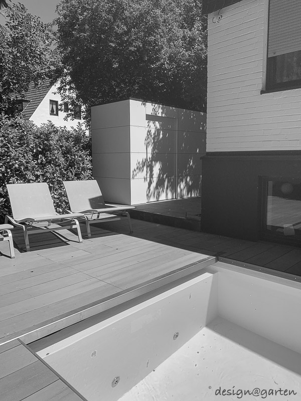 Pool house moderne, élément fonctionnel phare au bord de l'eau 1