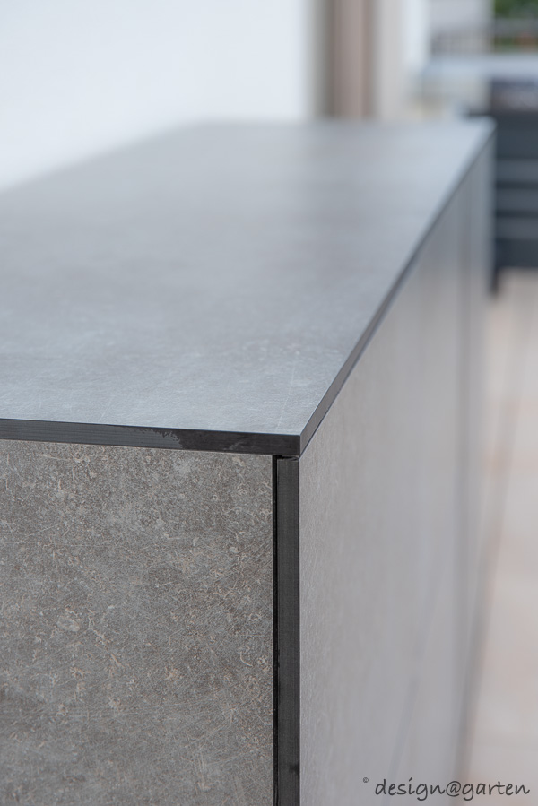 Buffet d'extérieur en décor Empire Slate : polyvalence élégante pour la terrasse 2