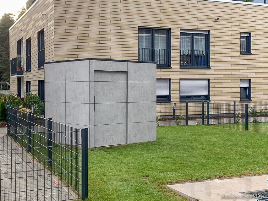 Abri de jardin moderne aspect béton apparent à Postbauer-Heng 6