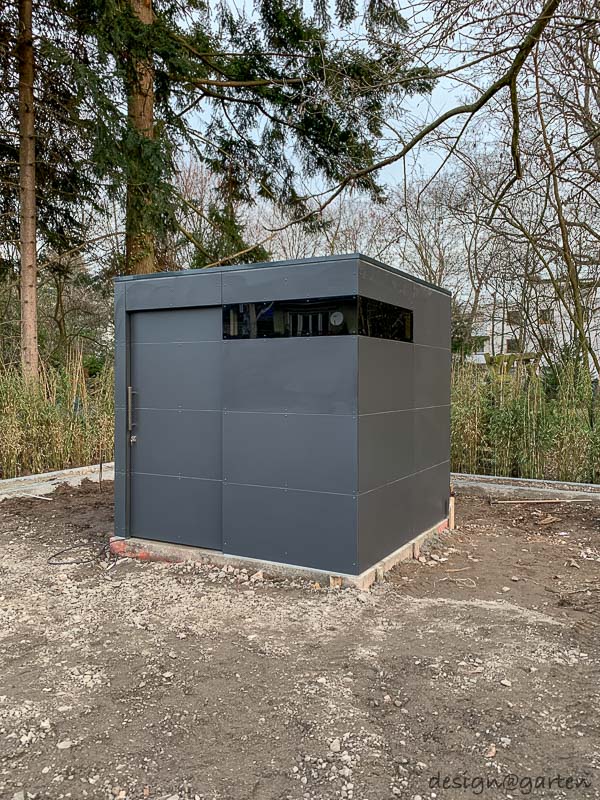 Remise à outils moderne avec montage professionnel à Francfort 1