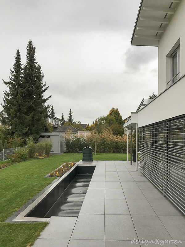 Abri de jardin design comme point d'ancrage architectural à Ammerbuch 1