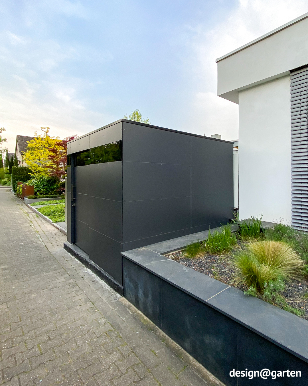 Abri de jardin moderne avec accès au jardin 1