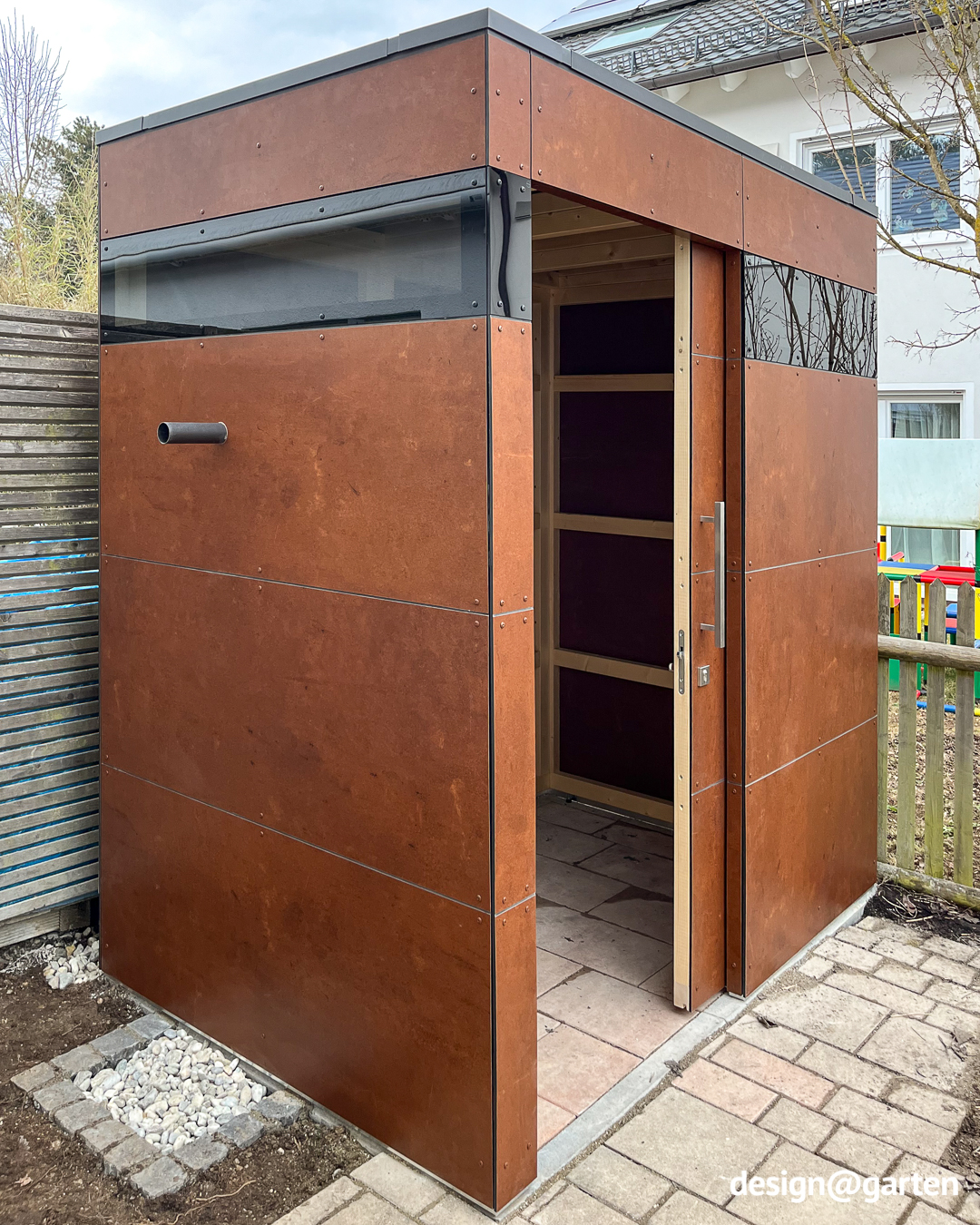 Abri de jardin en acier Corten de TRESPA-HPL 1