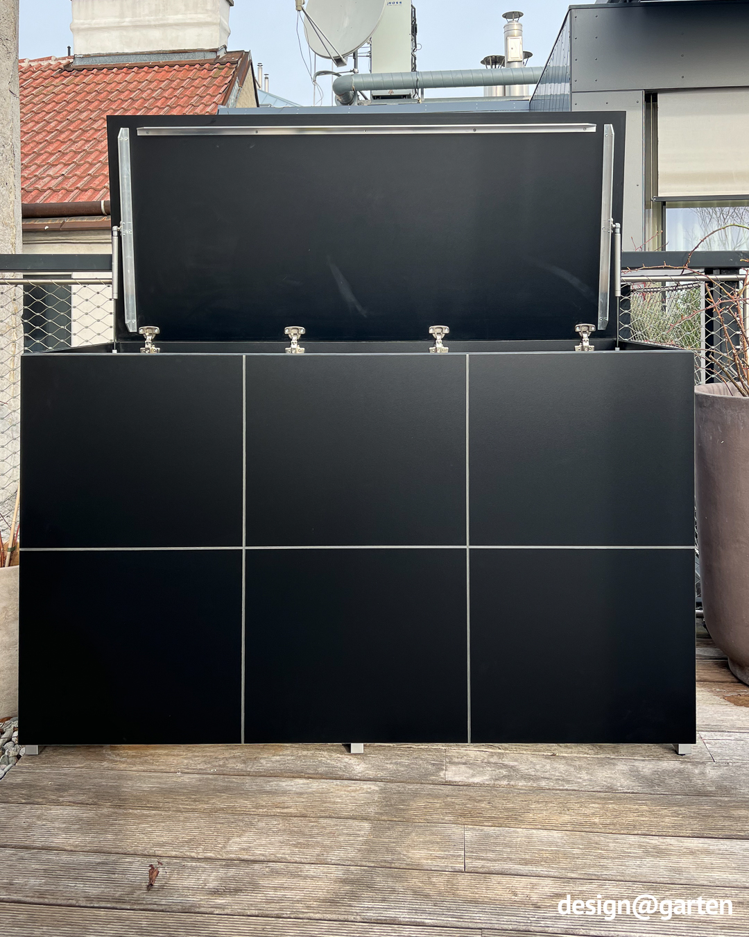 Coffre de rangement sur une terrasse de toit à Vienne – Espace de rangement pour les terrasses urbaines 3