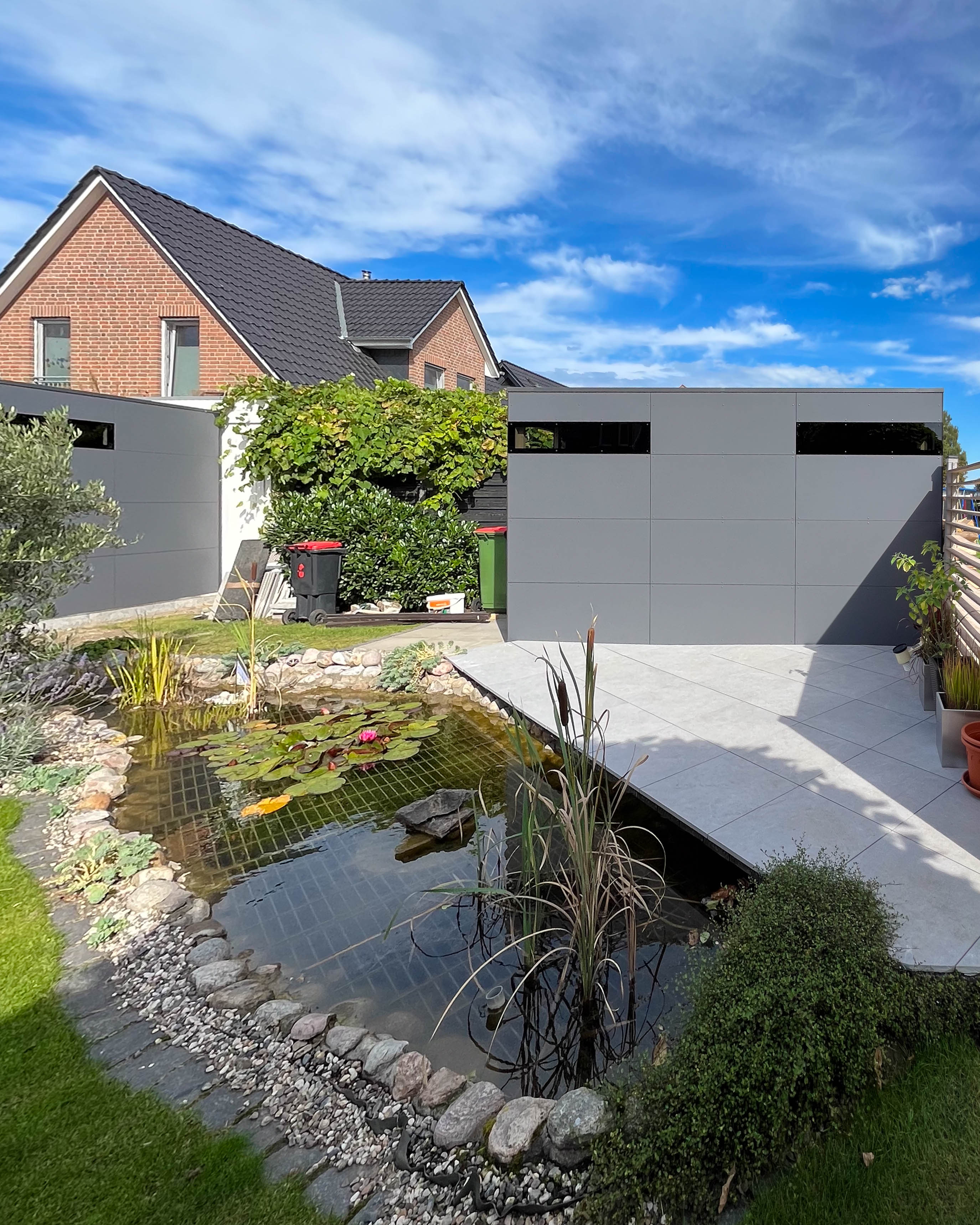 Deux abris de jardin design : un double espace de rangement 4