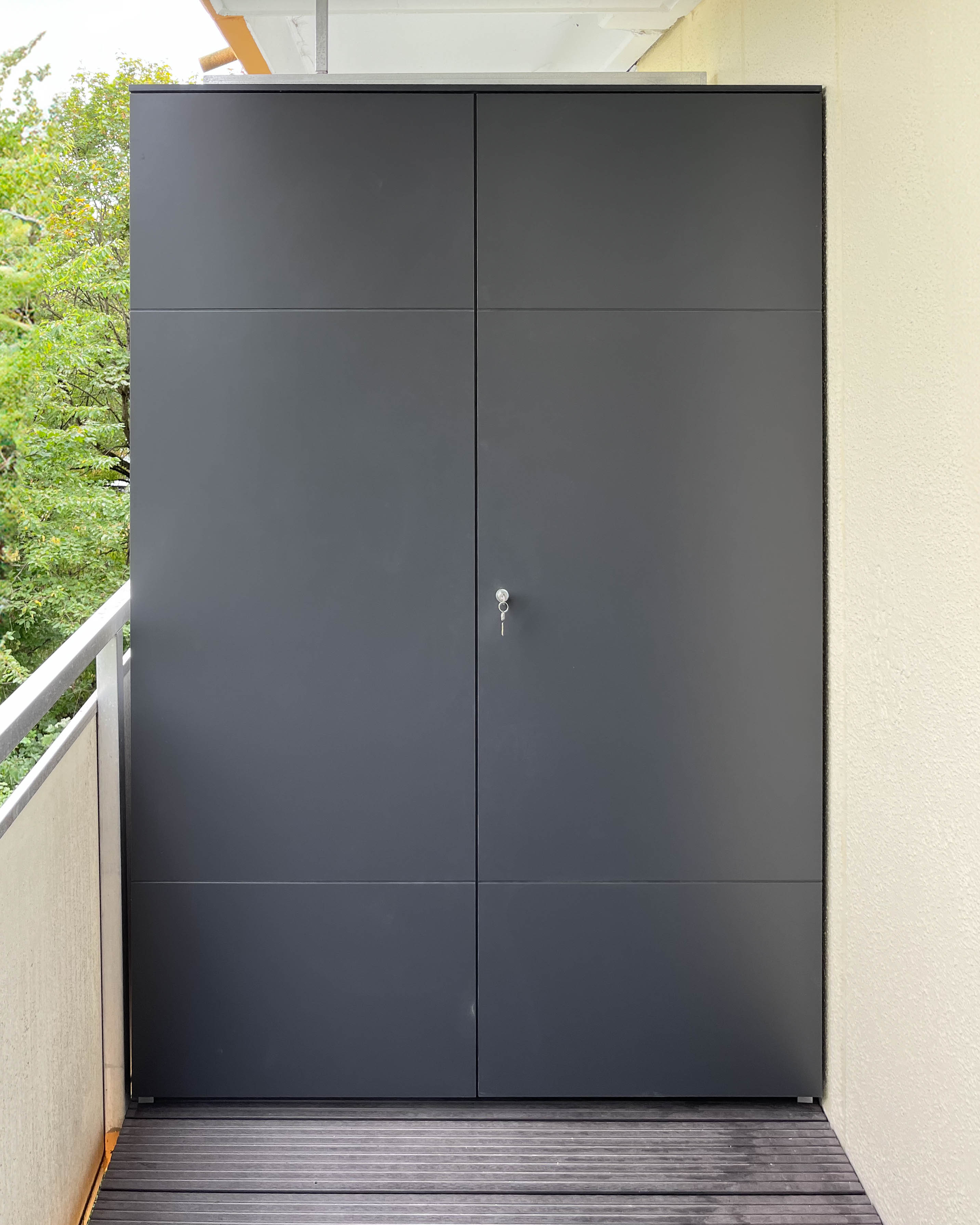 Coffre, armoire haute et buffet, solutions de rangement élégantes 3