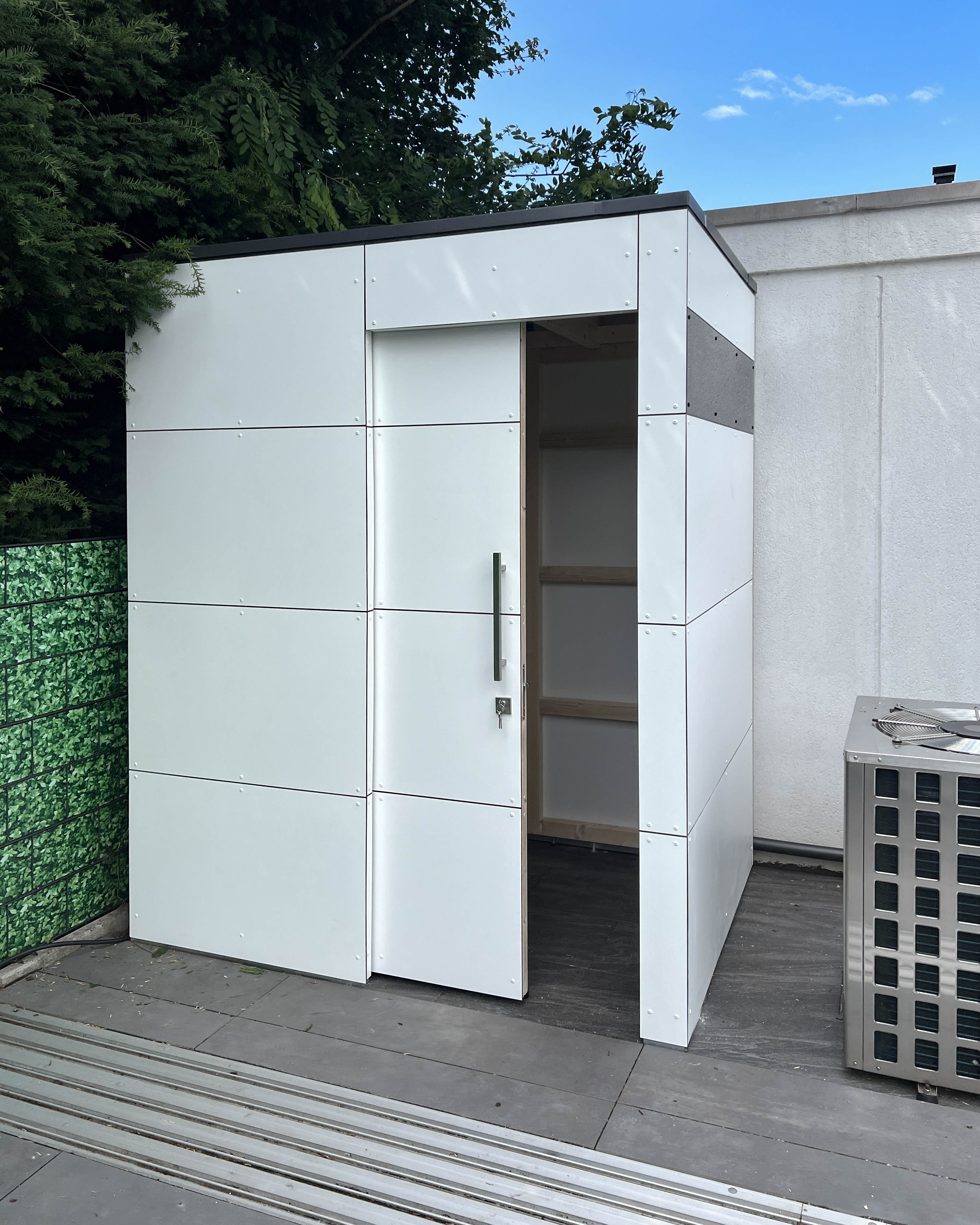 Abri de jardin avec pool house 1