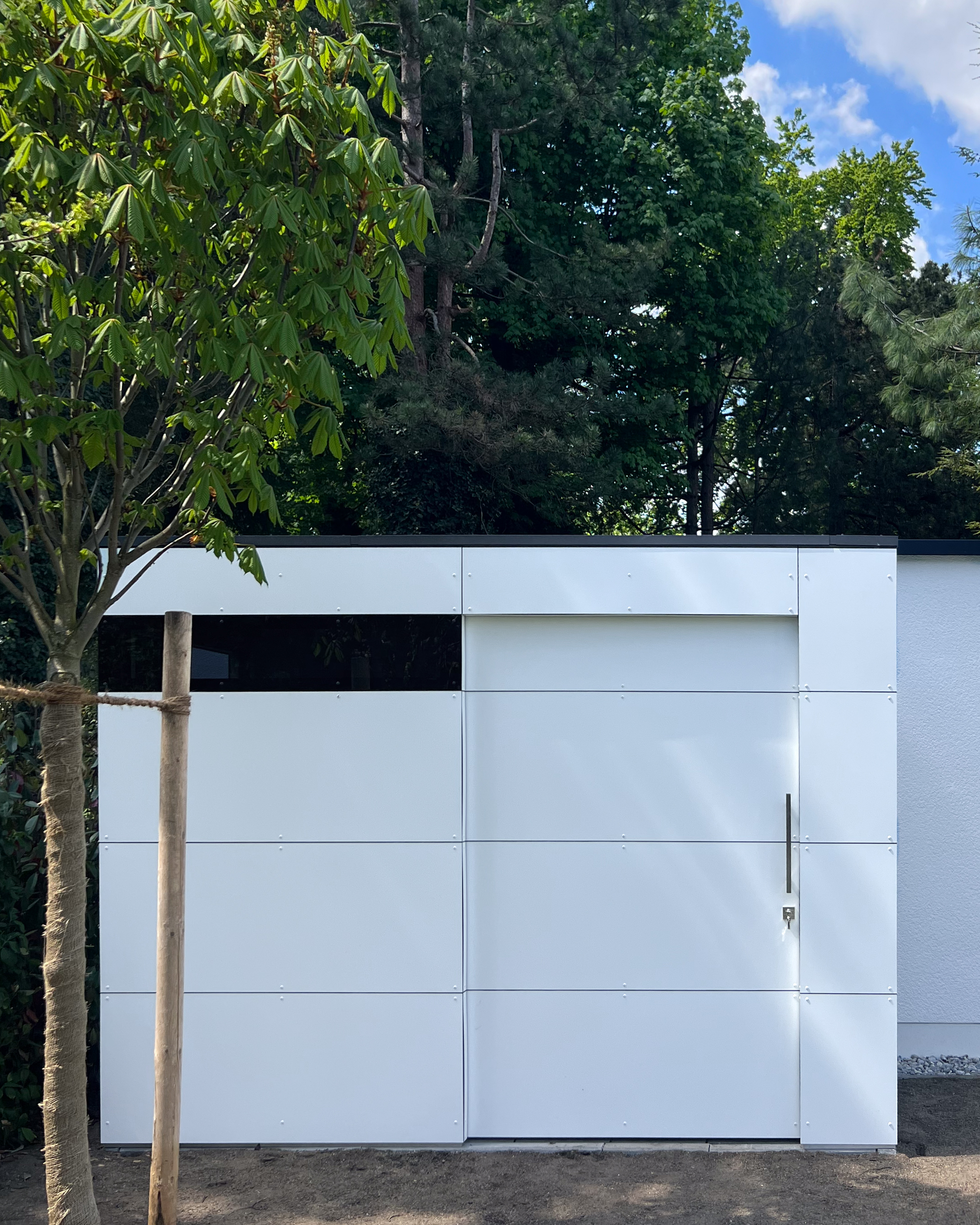 Abri de jardin étroit sur mesure 1