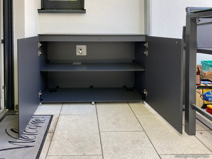 Soluzioni funzionali intelligenti: la credenza come stazione centrale per l'acqua 4