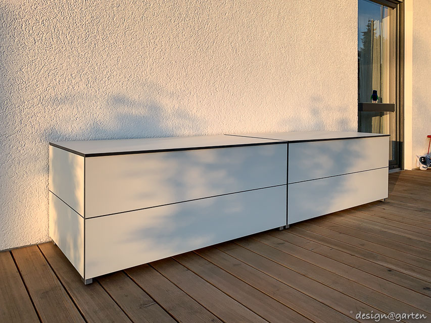 Arredamento multifunzionale per terrazze: la panca contenitore resistente alle intemperie come oggetto di design 1