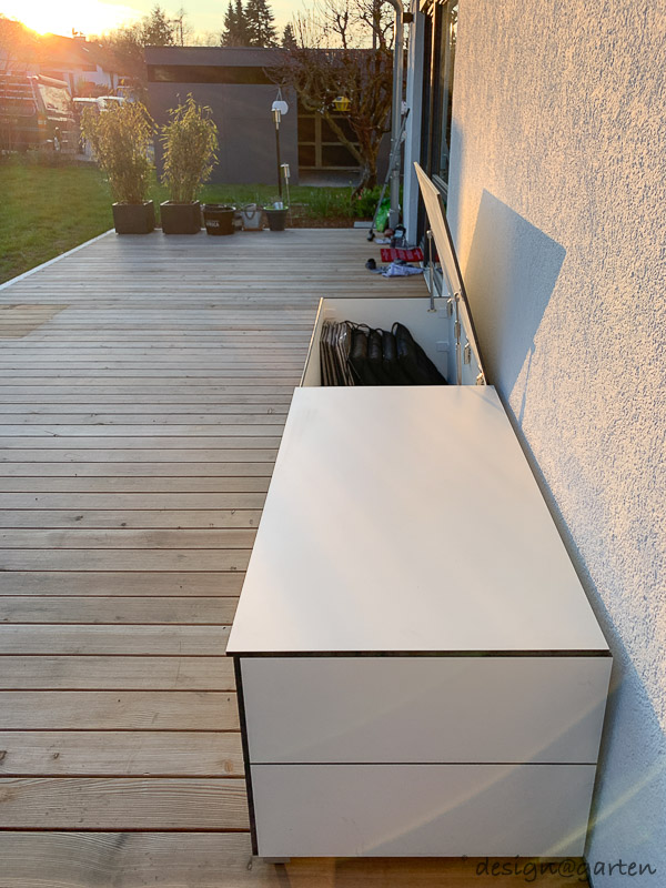 Arredamento multifunzionale per terrazze: la panca contenitore resistente alle intemperie come oggetto di design 6