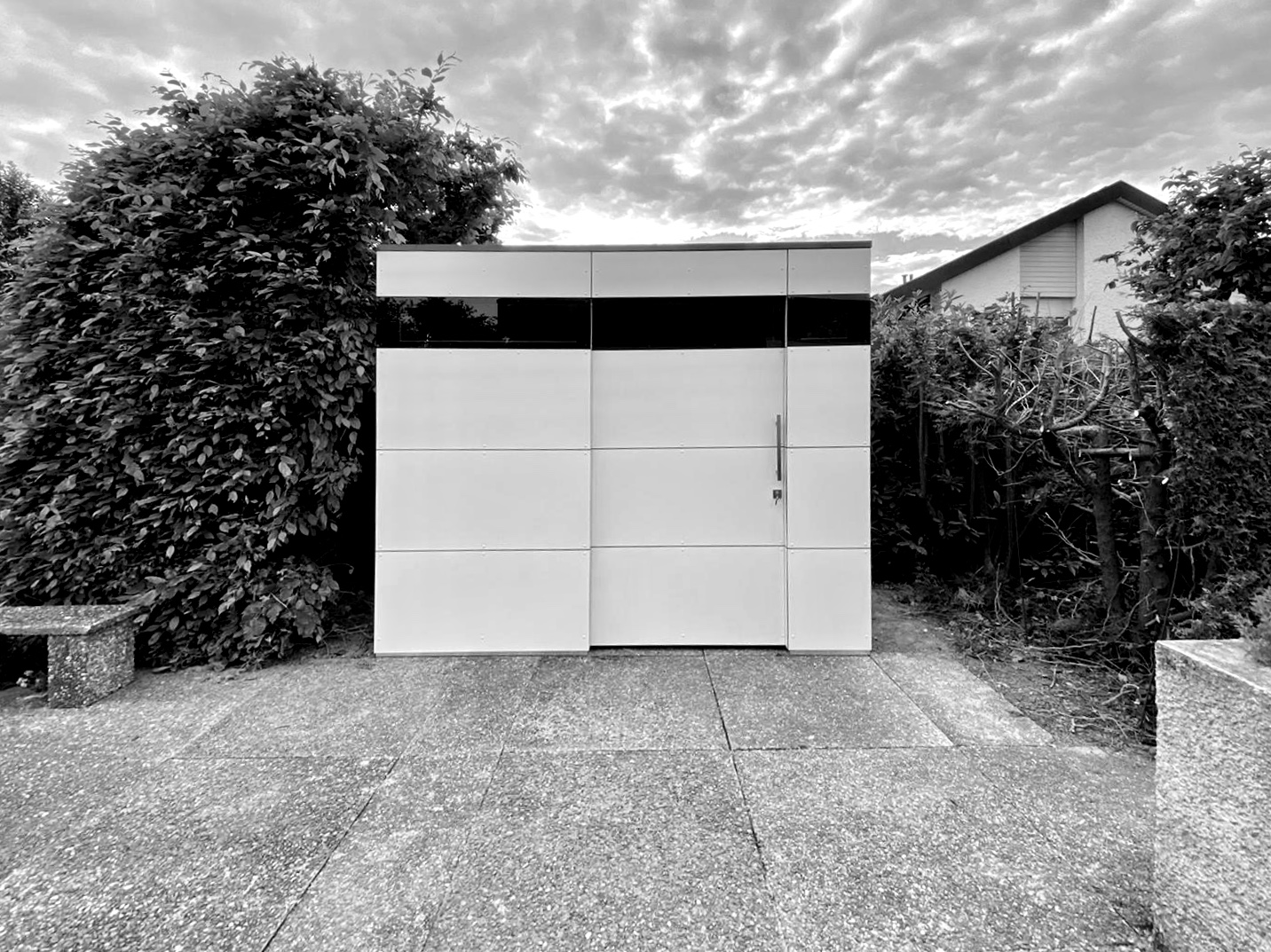 Casetta da giardino in HPL: design intramontabile e trasparenza funzionale 7