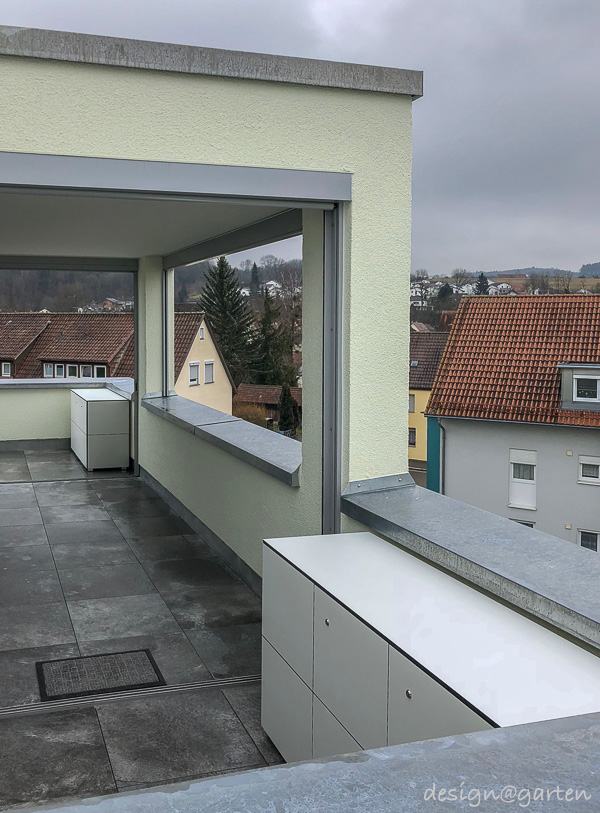 Credenze di design con serratura su una terrazza panoramica a Baienfurt 3