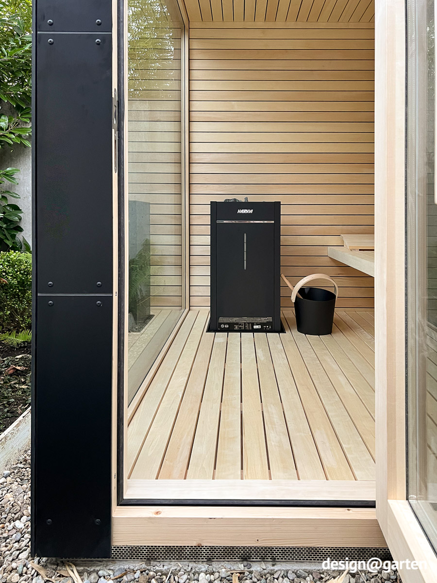 Sauna da giardino di design nera in HPL 1