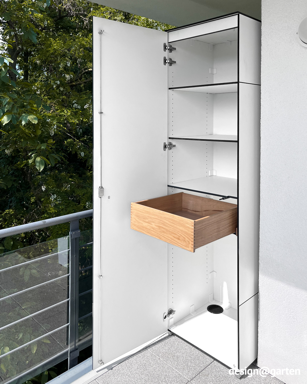 Armadio alto da esterno bianco con cassetto per il balcone 3
