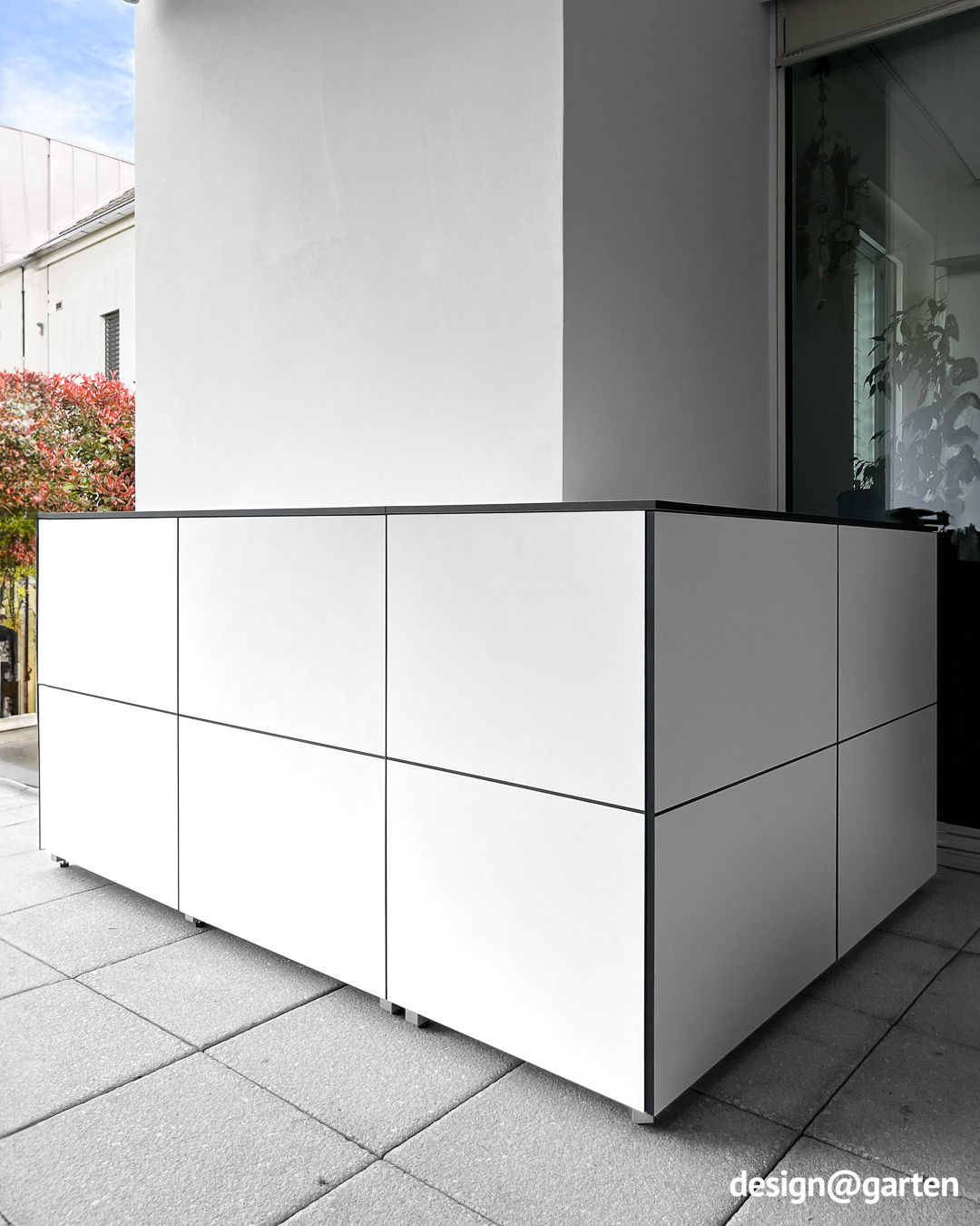 Armadio modulare da esterno come credenza angolare in bianco 2