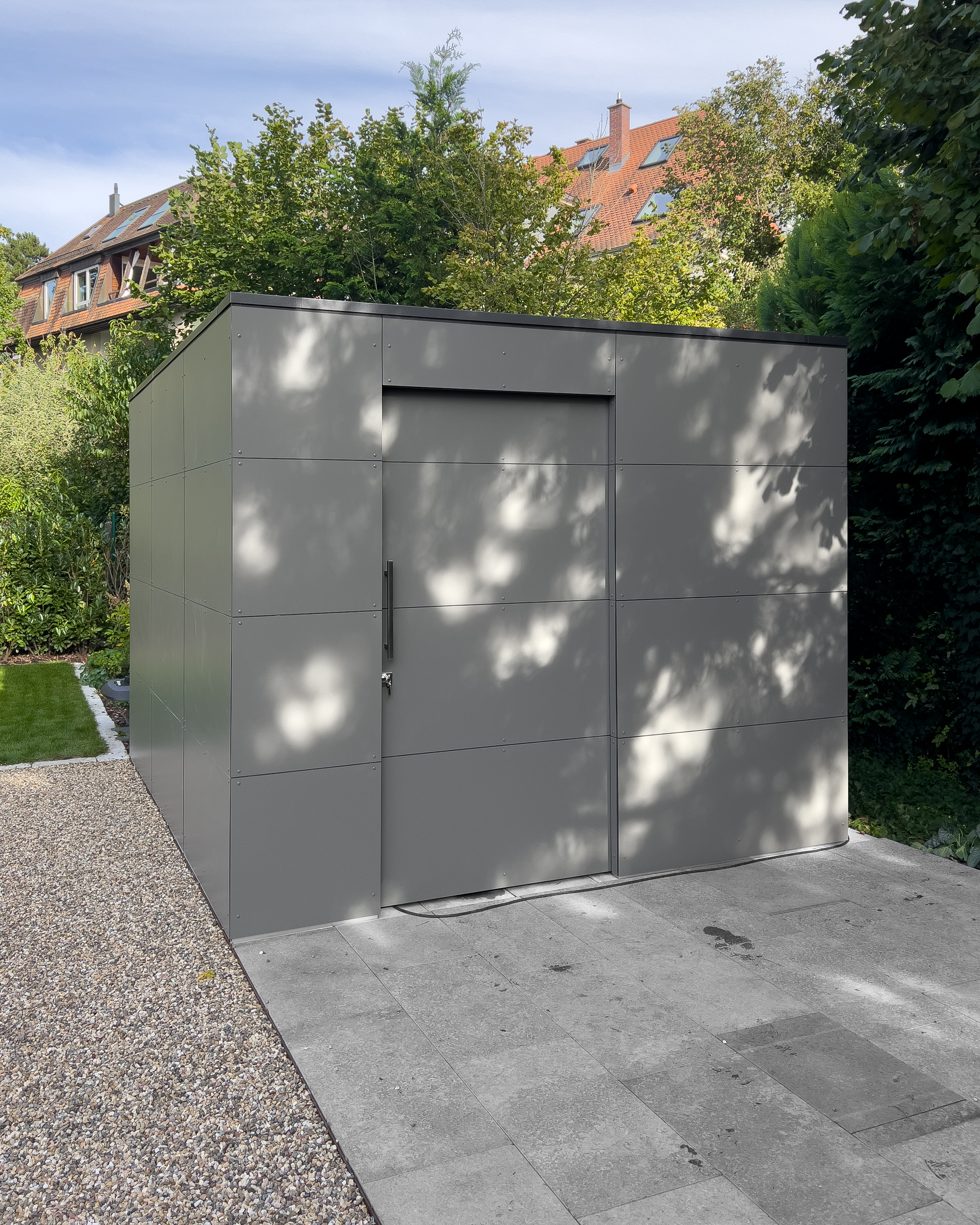 Casetta da giardino con design a cubo 2